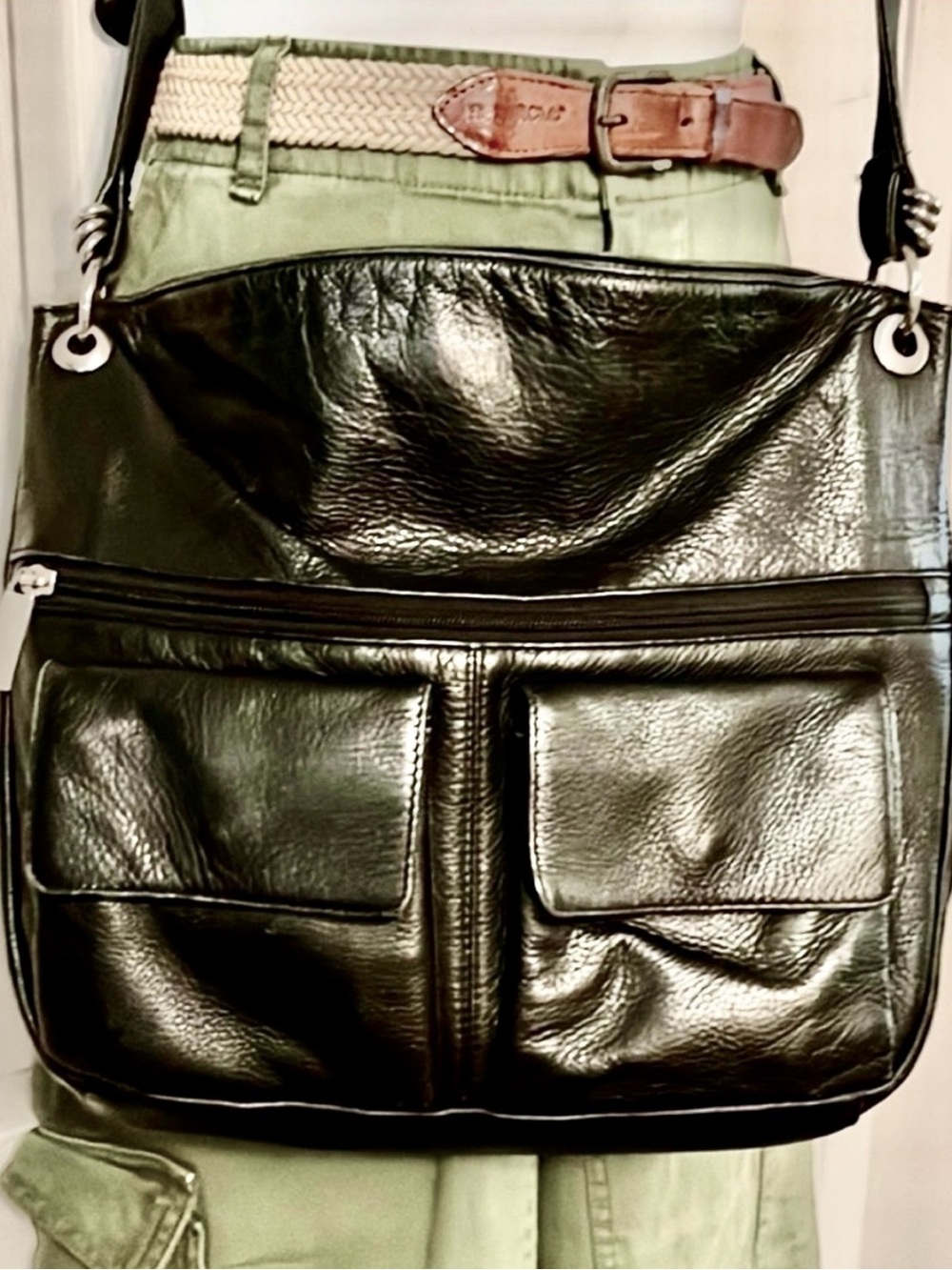 Stone Mountain Women’s Vintage Black Pebbled Leather Crossbody Bag Purse